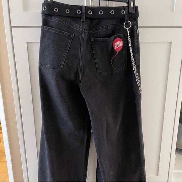 IT Chapter Two PENNYWISE Black Side Chain Wide leg Pants Goth Juniors Size 5 NWT - Picture 4 of 16